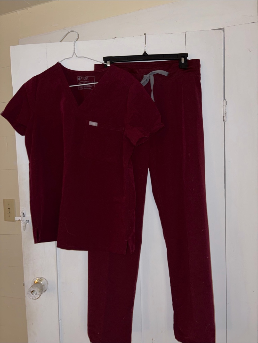 Figs Women's Scrub Top & Drawstring Pants Set in Burgundy